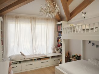 biela detská izba s poschodovou posteľou